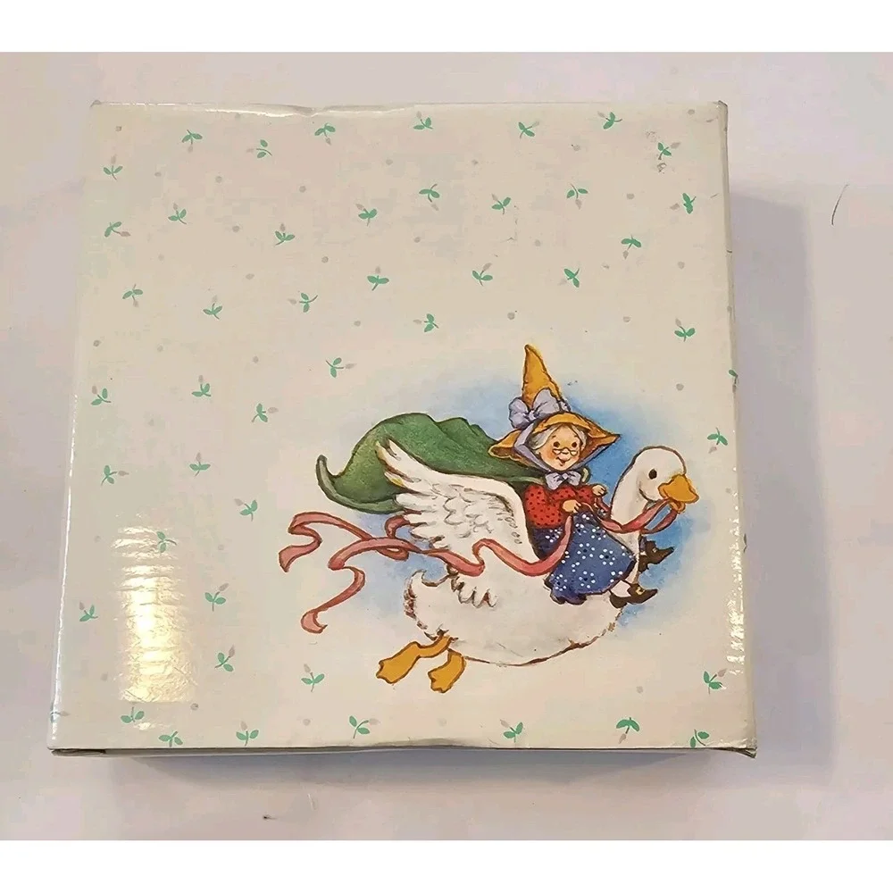 Mother‎ Goose Vintage 1984 Avon Baby's Keepsake Spoon and Bowl w box